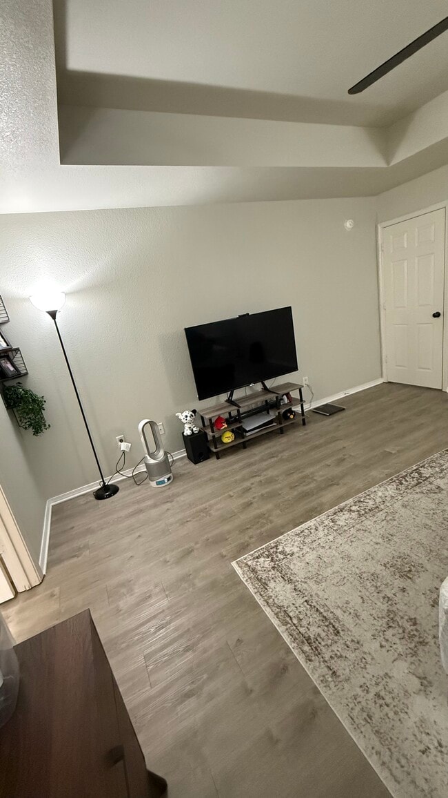 Photo - 2409 SW 17th St