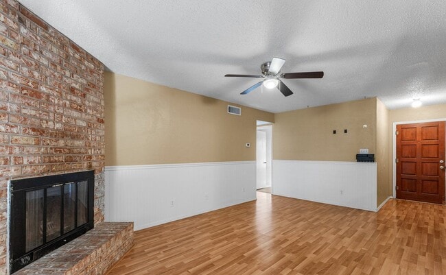 Photo - 216 Dirks Dr