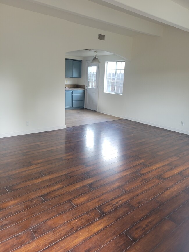 Photo - 1305 N Fenimore Ave