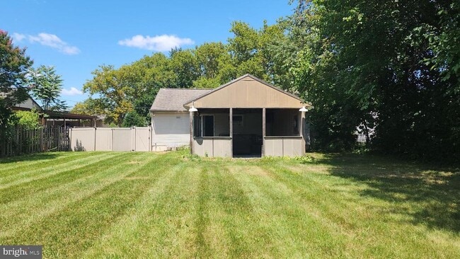 Photo - 228 Market Pl