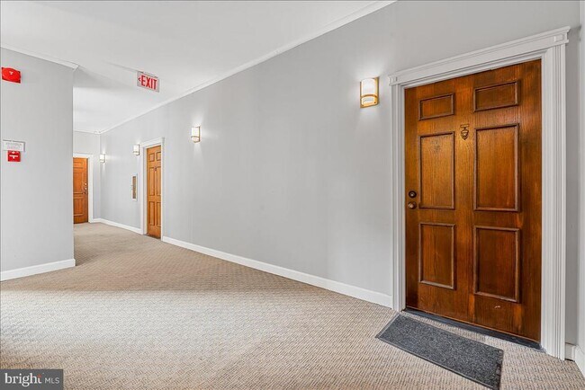 Photo - 1830 17th St NW Unidad 103
