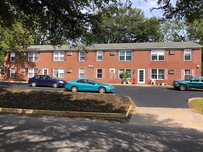 Photo - 1600 Kingston Ave Unit 44