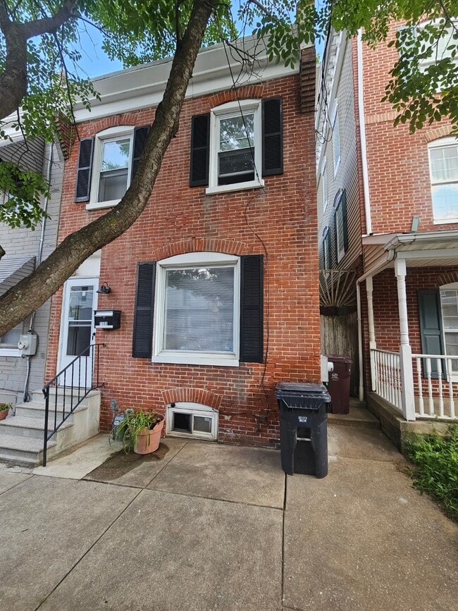 Building Photo - 1122 N Lombard St Rental