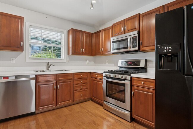 Photo - Coming Soon - Beautiful Home in Limestone ...