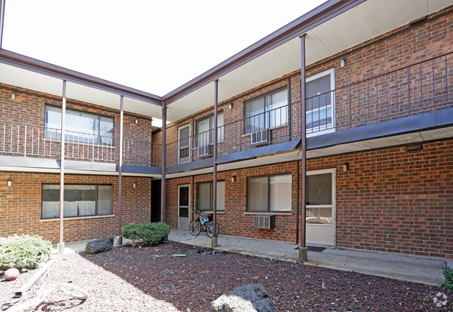 Photo - 315-329 Kimbell Ave