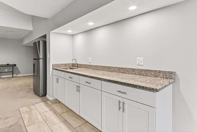 Photo - 1300 Pinstripe Ct