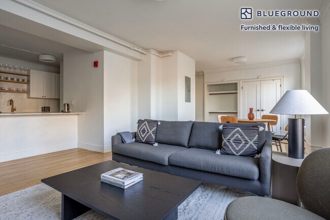 Photo - 1284 Beacon St Unit FL2-ID929