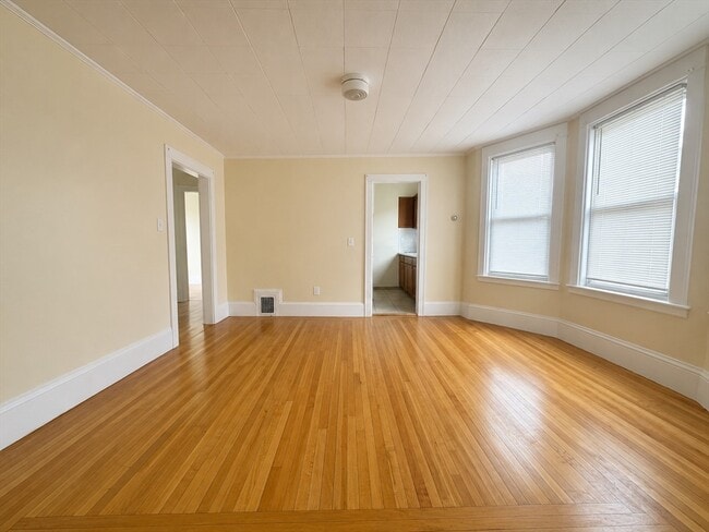 Building Photo - 107 Jefferson St Unit 3