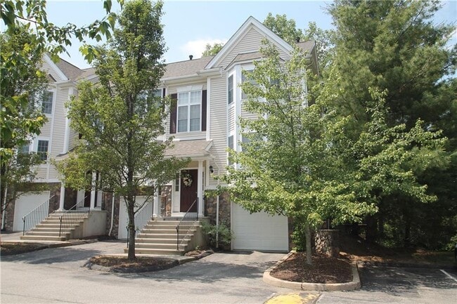 Building Photo - 1407 Larson Dr Unit 1407