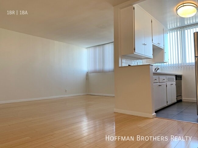 Photo - 1851 Winona Blvd Unidad 203