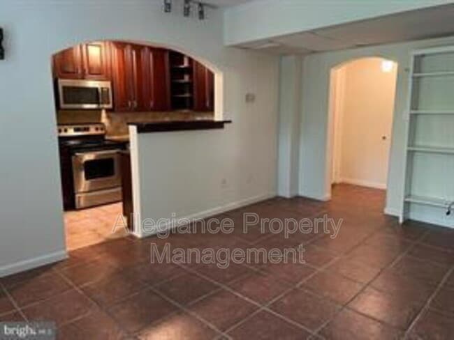 Photo - 1741 N Troy St