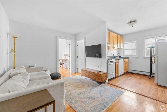 Building Photo - 138 Huron Ave Unit 5 Rental