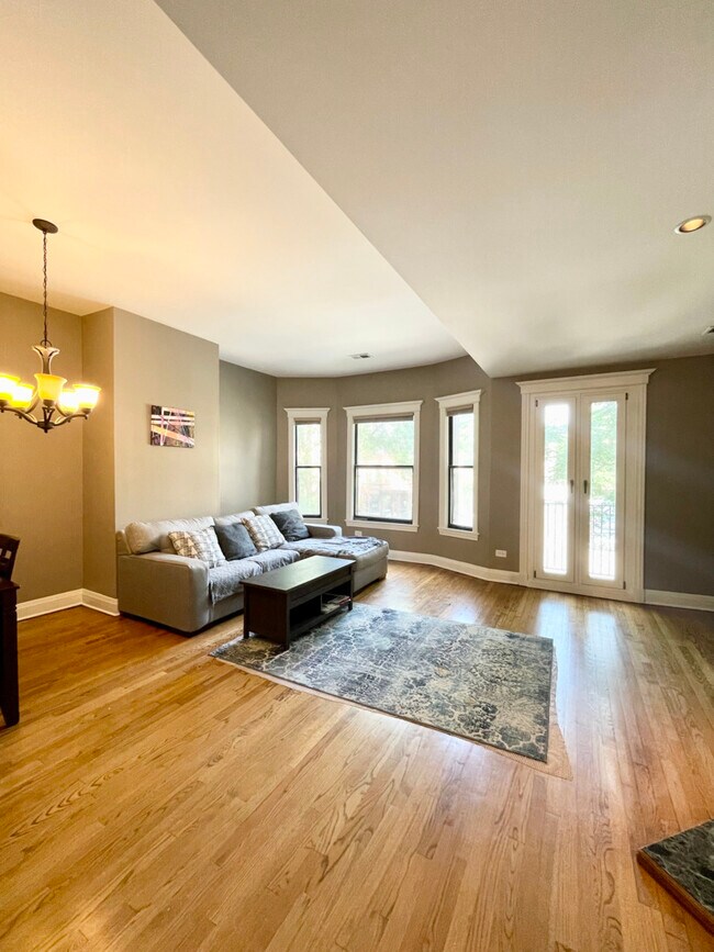 Photo - 4214 N Kenmore Ave Unit 2F