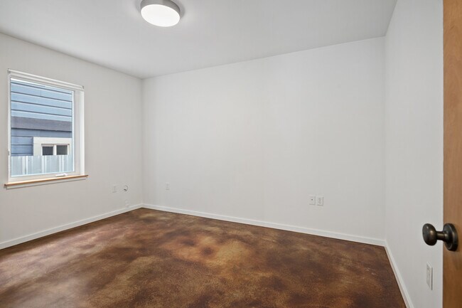 Photo - 504 NE Brazee St Unidad 1A