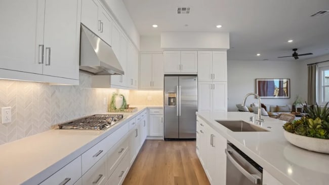 Building Photo - 198 Billings