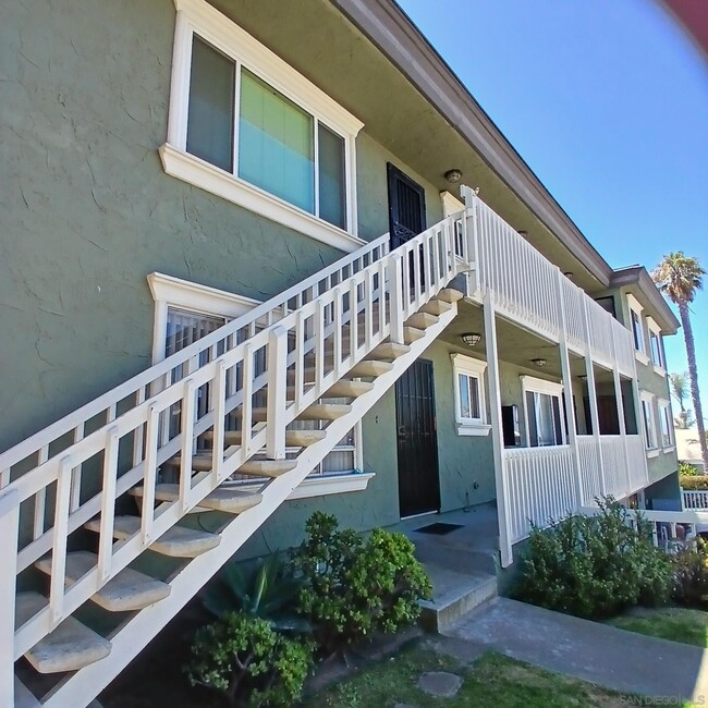 Building Photo - 1641 Sunset Cliffs Blvd Rental