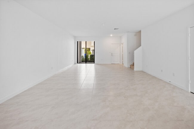 Photo - 409 NW 17th St