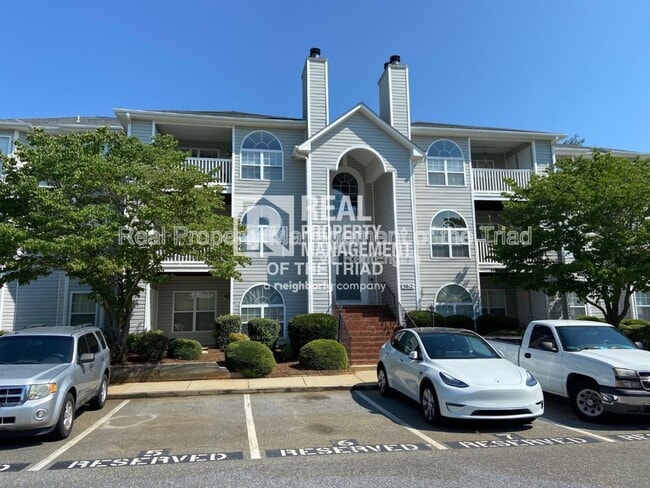 Photo - 5012 Lawndale Dr Unit E