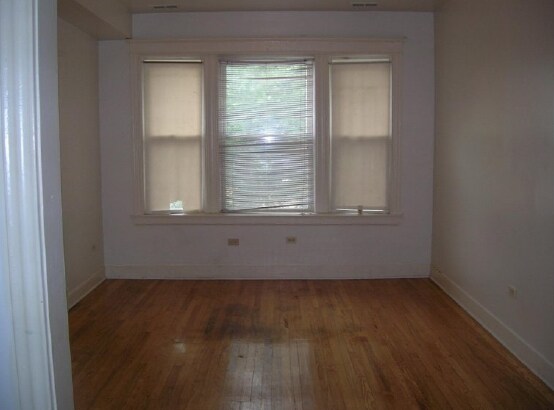 Photo - 7657-59 S Morgan