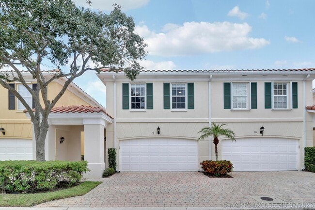73 Laurel Oaks Cir