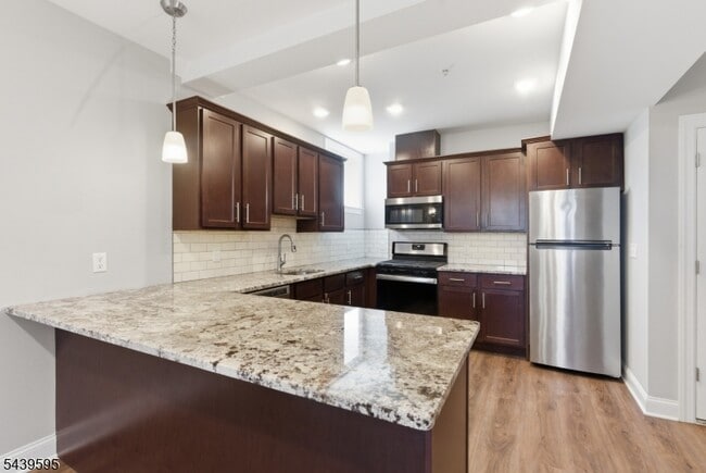 Photo - 18 N Union Ave