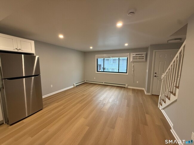 Photo - 292 Meridian St Unit APT K