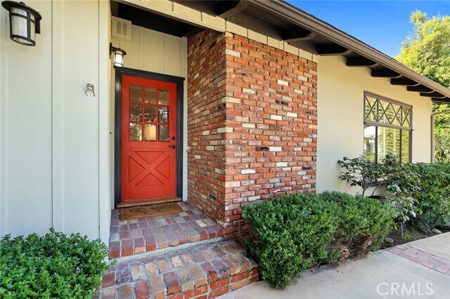 Photo - 389 Linda Vista Ave