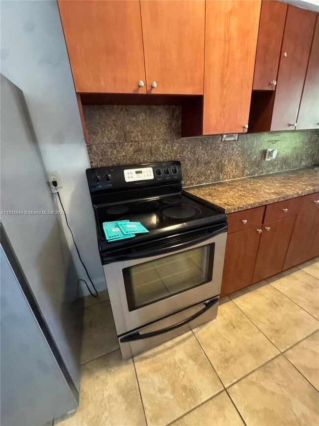 Photo - 505 NE 82nd St Unit 10