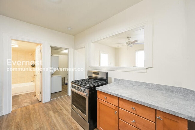 Photo - 4902 Meade St