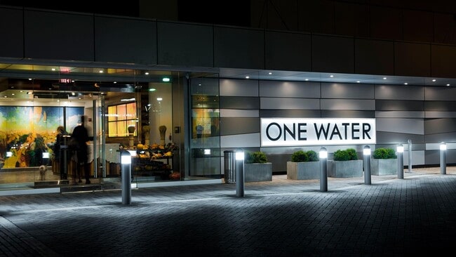 Photo - 250 N Christopher Columbus Blvd