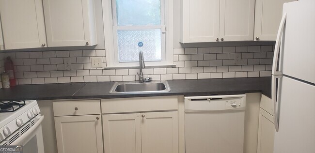 Photo - 760 Indian Lake Dr NW