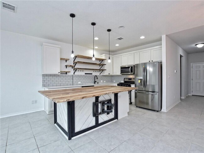 Photo - 1756 Yaupon Grove Ln