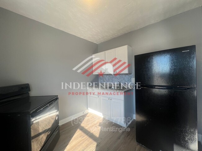 Building Photo - 408 N Wayne St Unit 16