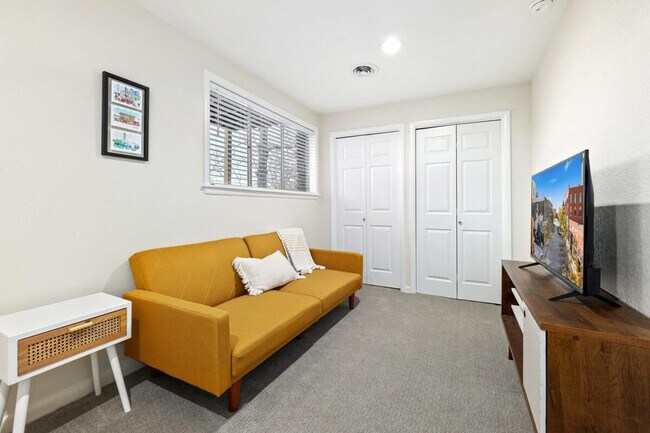 Photo - 1232 S Dinsmore Trail Unidad ID1221881P