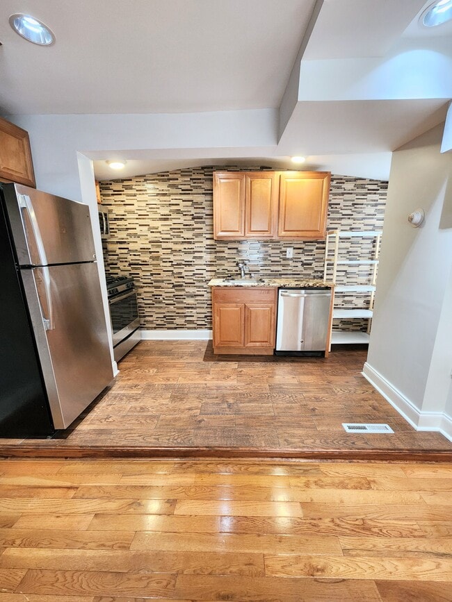 Photo - 4507 Davison St Unit 4507