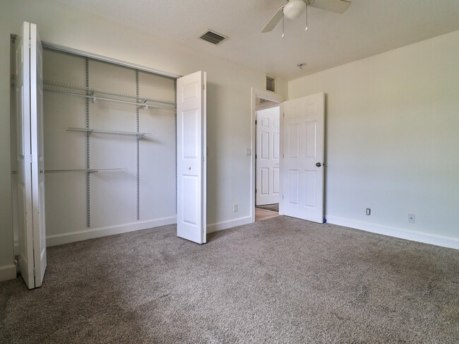 Photo - 1602 N J St