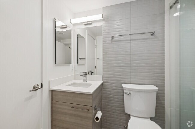 2BR, 2.5BA - 1,300SF - Bathroom