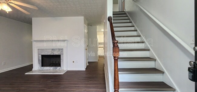 Photo - 588 Hunnicutt Rd SE