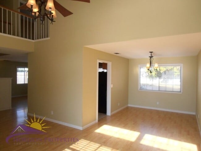 Photo - Spacious 3 Bed 2.5 Bath 1,959 Sq. Ft. Antelope Home