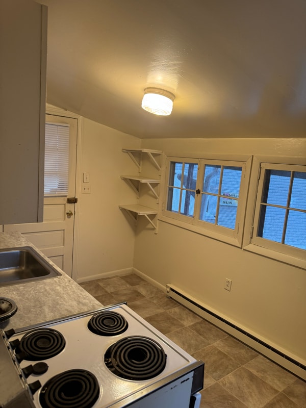 Building Photo - 281-283-283 Main St