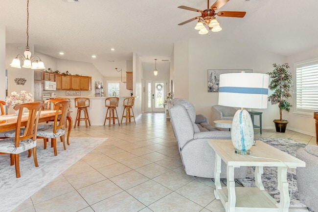 684 Winifred Way Unit SI ID1546183P
