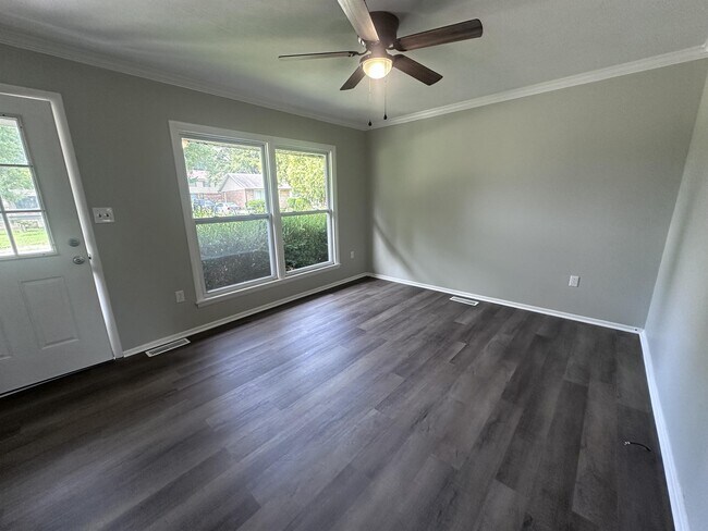 Photo - 1009 Plainview Dr