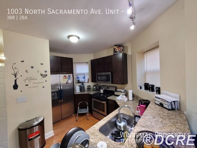 Photo - 1003 N Sacramento Ave Unidad 1