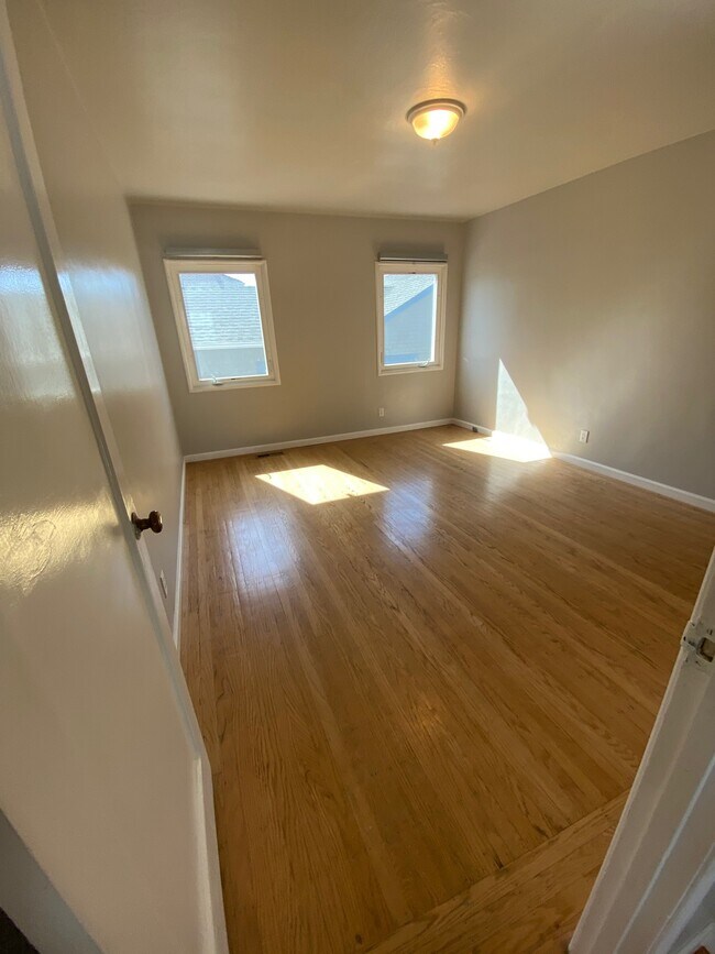 Photo - 2848 Montana St