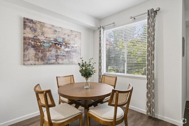 B - 2BR, 1BA - 873SF - Dining Room