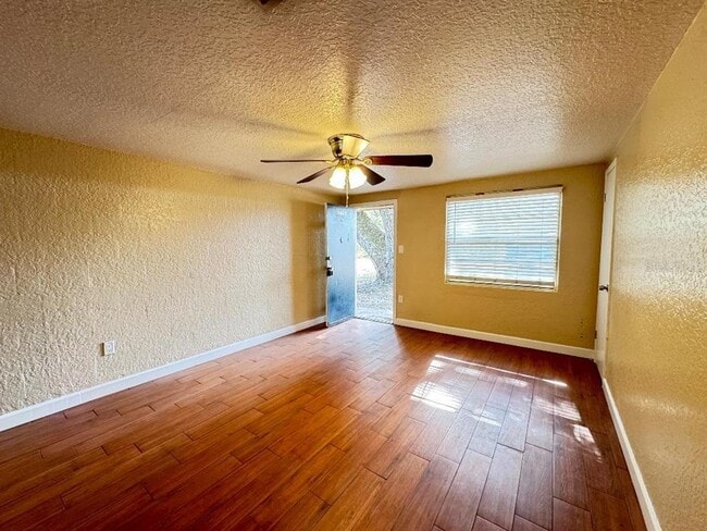 Photo - 37221 Marlu Ln