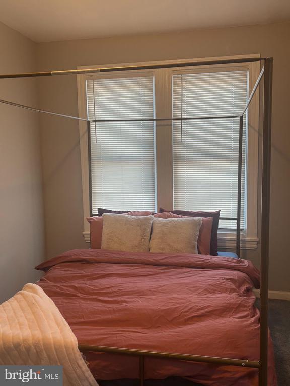 Photo - 2250 N Lambert St