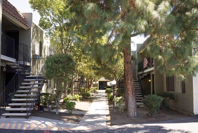 Photo - Sunglen Vista