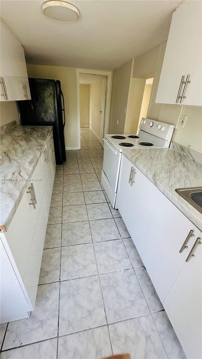 Photo - 2250 NE 136th St