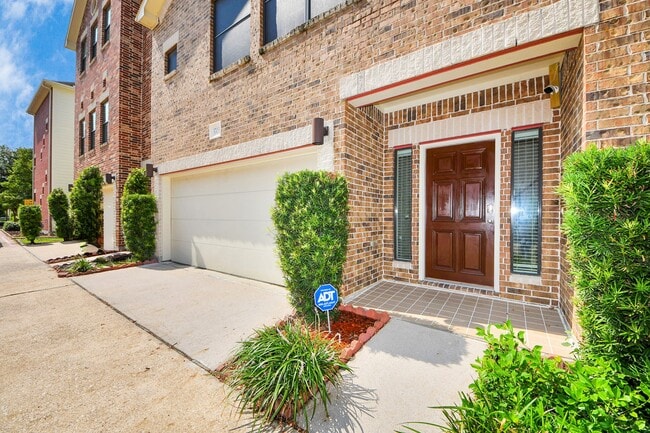Photo - 3703 Main Plaza Dr Rental